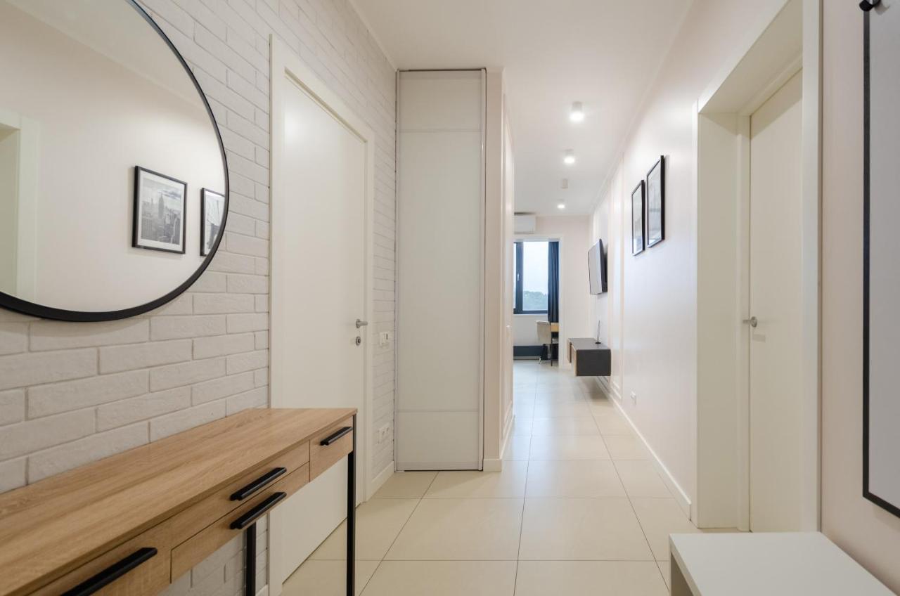 Petrovdom 13-141 In Rc New York Concept House With Bathroom Kiev Bagian luar foto