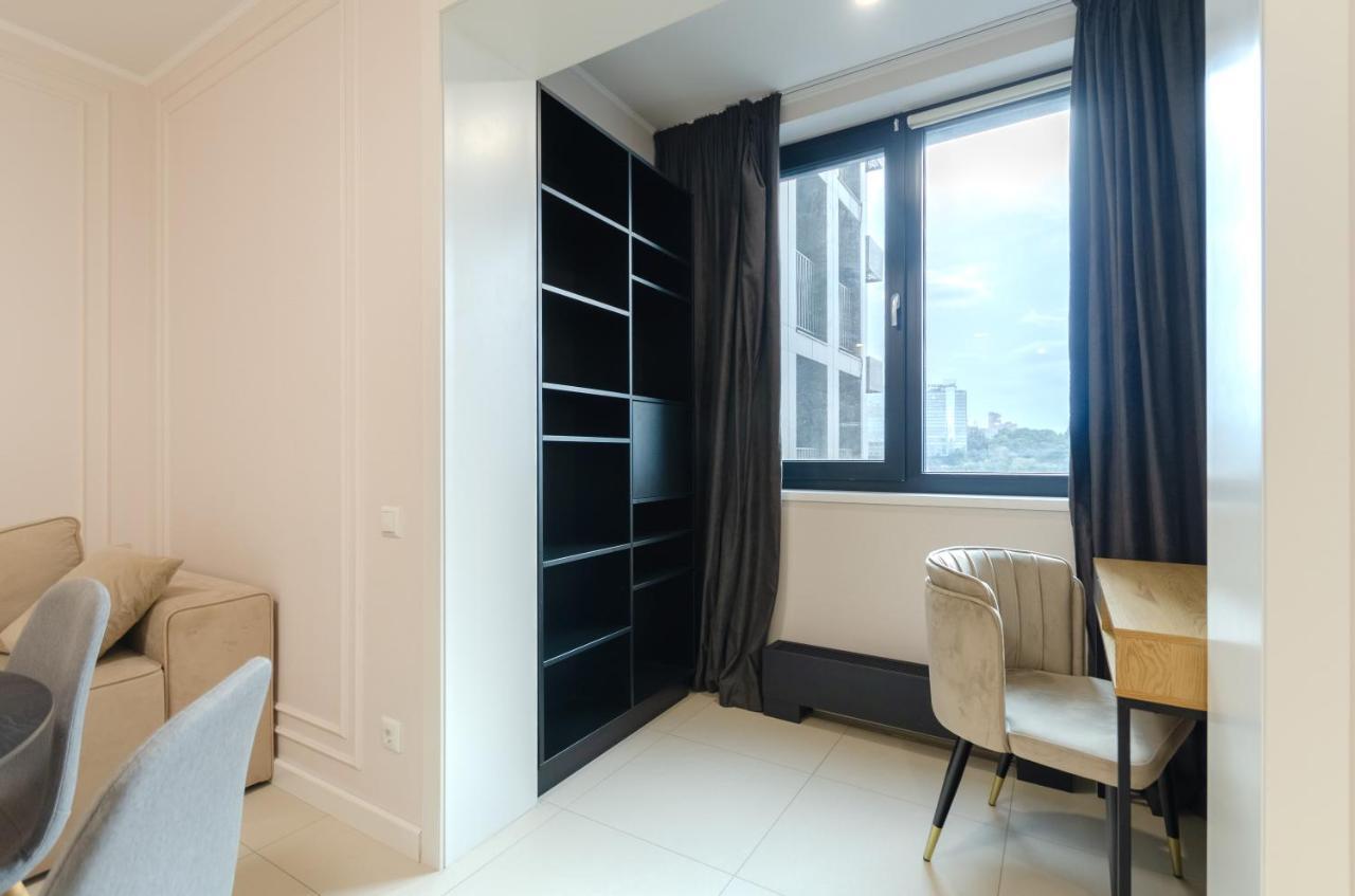 Petrovdom 13-141 In Rc New York Concept House With Bathroom Kiev Bagian luar foto