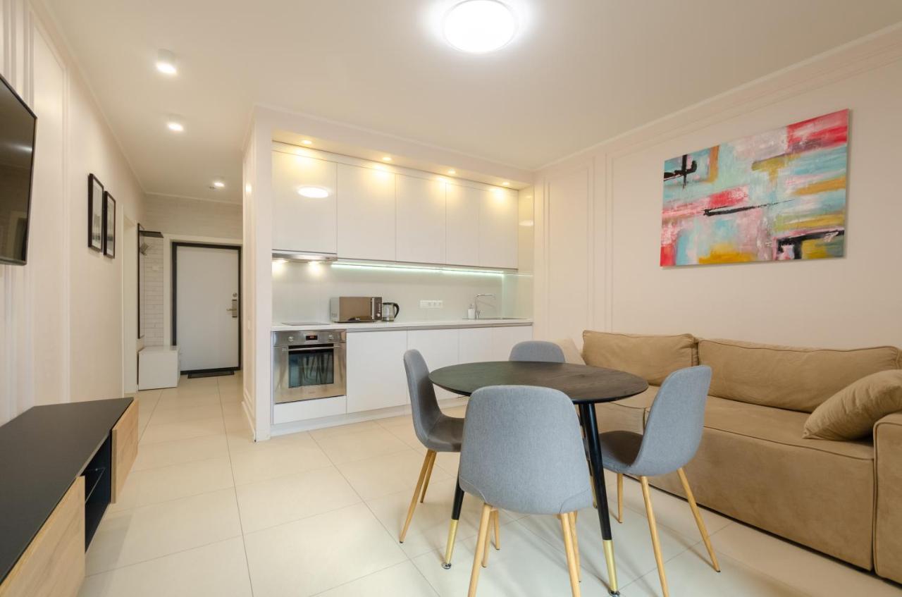 Petrovdom 13-141 In Rc New York Concept House With Bathroom Kiev Bagian luar foto