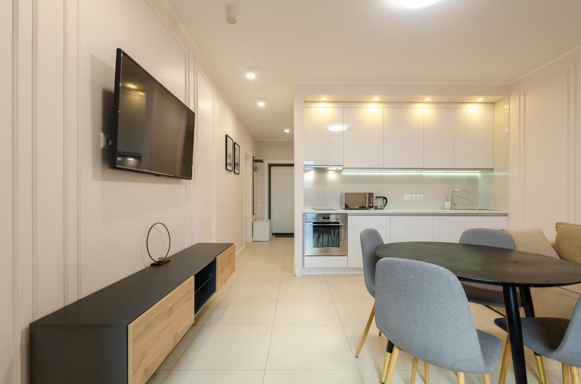 Petrovdom 13-141 In Rc New York Concept House With Bathroom Kiev Bagian luar foto
